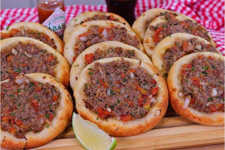 Esfiha de carne moída